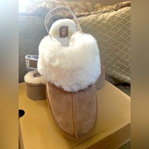 Brand new UGG®